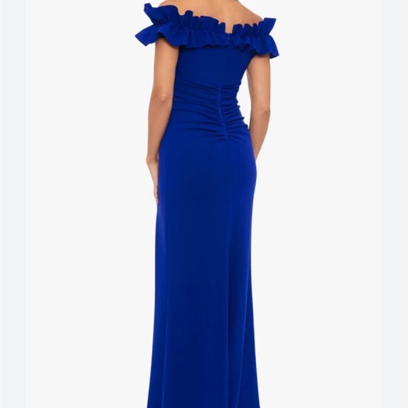 NWT Xscape womens Long Stretch Scuba Crepe Ruffle Collar Ruched Dress - Picture 4 of 7